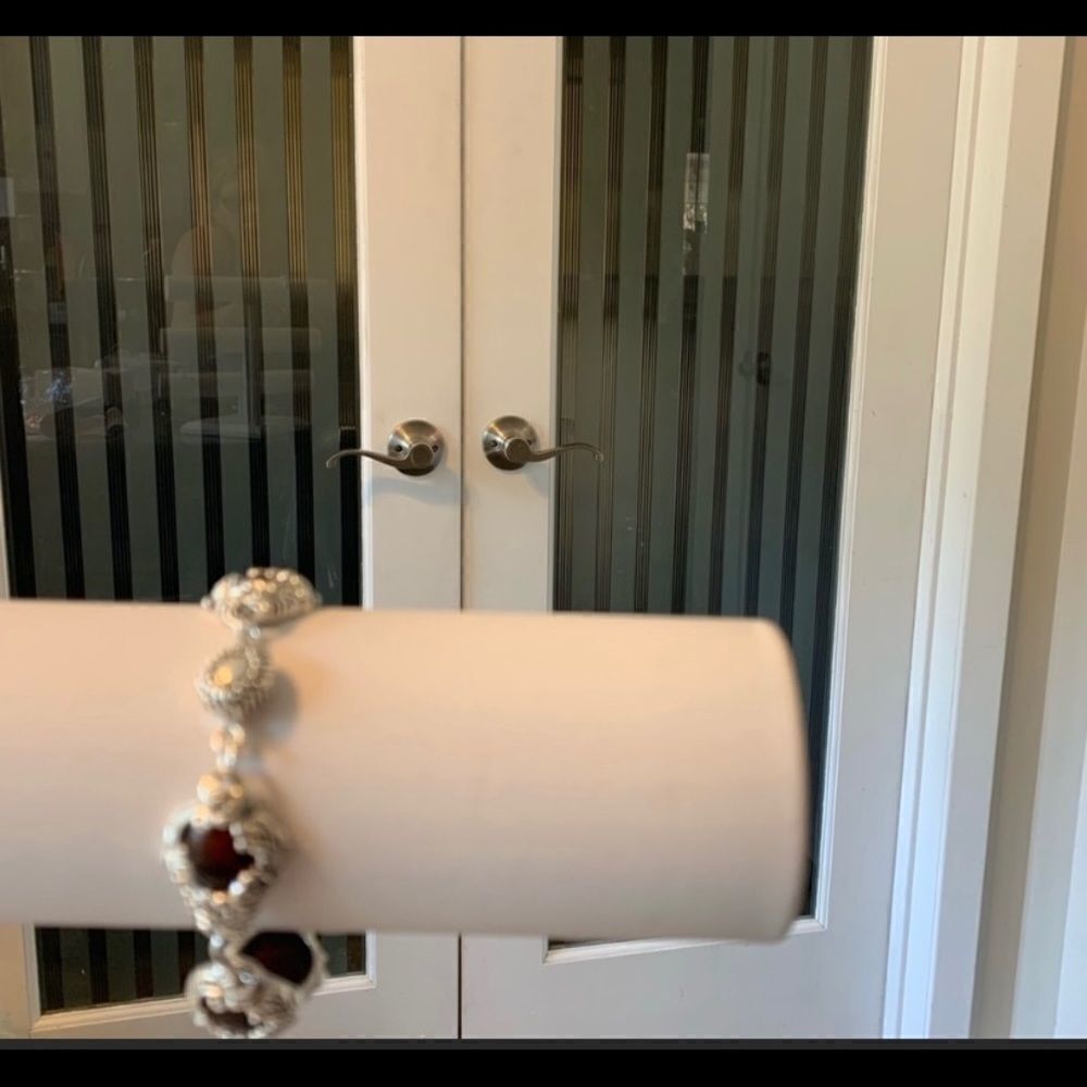 Bracelets - Picture 4 of 14